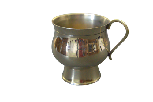 Рюмка латунная с ручкой и гравировкой, 4,2 х 5,6 х 4,5 см. ПОС038